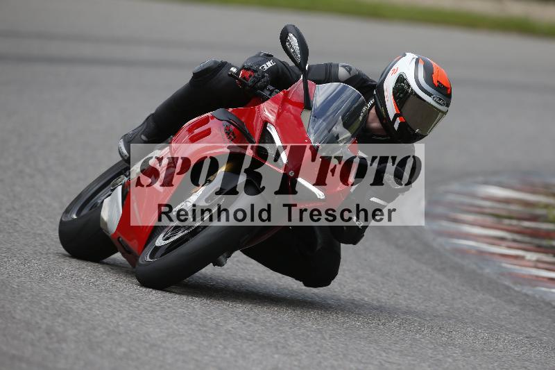 /Archiv-2024/29 12.06.2024 MOTO.CH Track Day ADR/Gruppe gelb/unklar